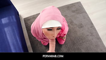 PervArab  -  A big climax is missing on Paulina Ruiz&#039_s short stories