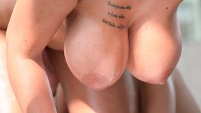 busty jennifer mendez and rebecca volpetti turn workout into lesbo session