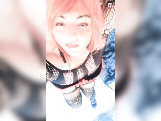 Relajada esperando por mi papi