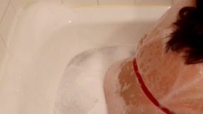 je m ennuyais un peu dans mon bain