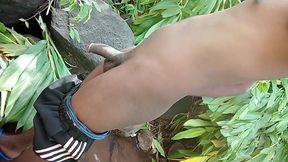 Kenyan Luo Guy Enjoying Masturbation Outside in the River