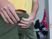 Ni mas veo un culo  mi pija se descontrola