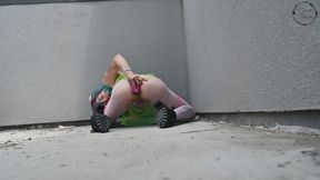 Outdoor Butt Plug Play