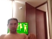 Paja express viendo futbol