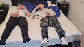 Amateur boys wanking big cocks: gay couple smoking, kissing, blowing and cumming on the ashtray.