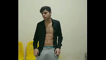 NOVINHO DAN&Ccedil_ANDO E SENSUALIZANDO GUSTAVO