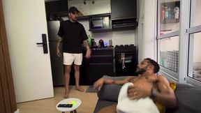 peguei meu padrasto batento uma e nao podia ficar de fora