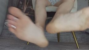 Lady Angela toe rings bundle 1080