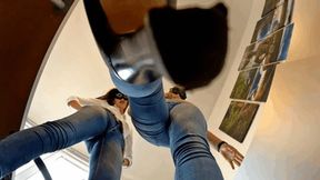 Tiny foot perv in the giantesses' office (small version)