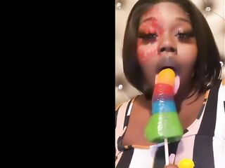 OUTSTANDING big beautiful woman BLACK sucking SEX-TOY