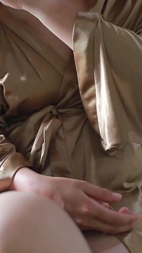 NEW HYPER INDO GIRL READY TO TAKE A SHOWER STRAIGHT   Clip 1