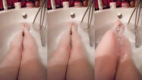 feetfetishlegfetish dans mon bain
