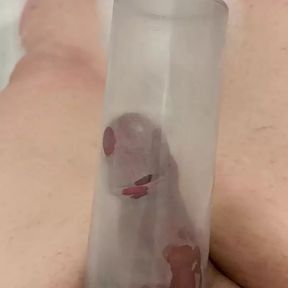 Penis pump in Barth than masturbate