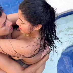 My stepsister indian enters the pool with me and I give her a great sex surprise until she reaches orgasm