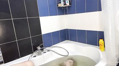 Blonde slave gasps for air underwater in custom breath play solo