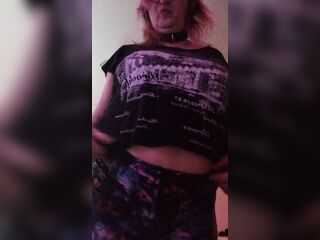 Standing Intensive Climax with Princess Udders!