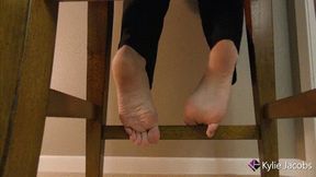 Barefoot Foot Wiggling Under Chair - Kylie Jacobsx - MP4 480p SD