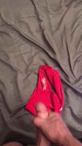 Cumming in dirty panties