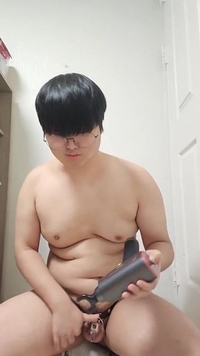 Chubby Korean faggot cumshot   Clip 1