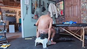 Ed trying to cum big thick sit