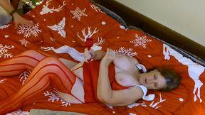 Mrs Claus Christmas cosplay enjoys toy and fingering cums