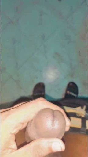 Desi muslim black dick rubbing and masturbation video   Clip 1