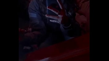 Encuentro a mi hijastra masturbandose, si no hace lo que quiero le dire asu mama