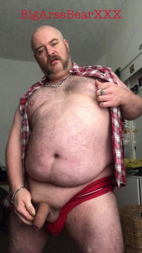 BIG ARSE BEAR WANK AND CUM