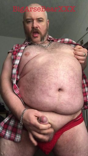 BIG ARSE BEAR WANK AND CUM