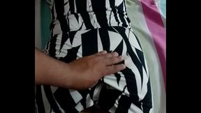 Mi amiga estaba descansando despu&eacute_s de la fiesta y fui andespertarla