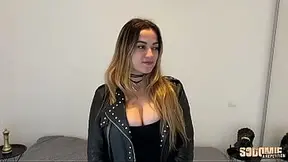 Seductive HOT MOM Marta invites brunette for a hot threesome