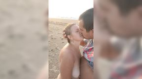 Blowjobs by the ocean: Couple gets saucy on sun-kissed sands, waves crashin' with moans.