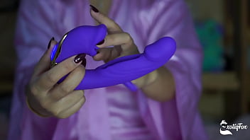 Teen Filipina amateur moans during solo dildo and vibrator unboxing