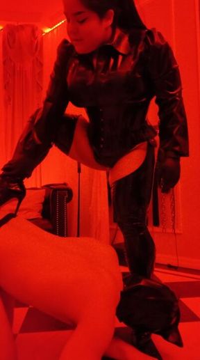 Real Femdom Scene
