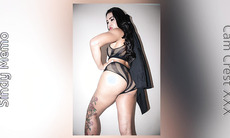 photographer learns to gag on shemale lady penis