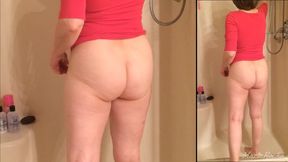 60+ GILFs masturbation workout in wet t-shirt