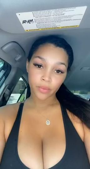 Having fun in the car. Join me live at camsoda.com/ashlynpeaks
