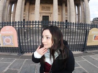 An Italian met in the street, massaged in the sauna and pounded in anal and DP by 2 strangers