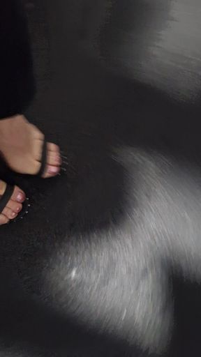 Do you like my new sexy heels😘