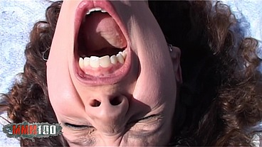 Zeta Niagara, beautiful little Arab brunette who squirts like a slut while being fucked outdoors