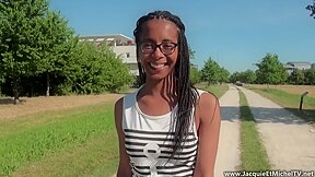 Kim, 20ans, Etudiante En Medecine Retente Sa Chance