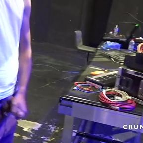 Twink fucked raw in th epublic dance floor