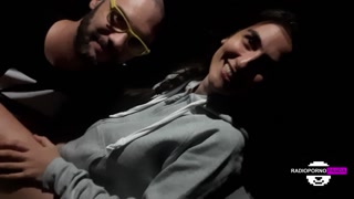 PandaVlog: grigliata tra amici finisce in un threesome