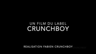 Ungeschützter Outdoor-Sex mit dem attraktiven Amateur Apolo Adrii in einem ungeschnittenen, selbstgedrehten Video