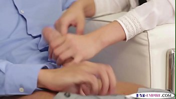 Bi stud fucks a hunk before pussyfucking