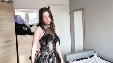 Your boss makes you cum with her succubus outfit and countdown