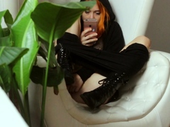 Young amateur teen in solo masturbation getting kinky