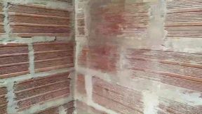 pude seducir y convencer a la duena de la casa para follarla en la terraza despues de espiarla por varios dias