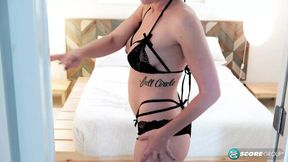 Blonde mature woman stretches her ass deep