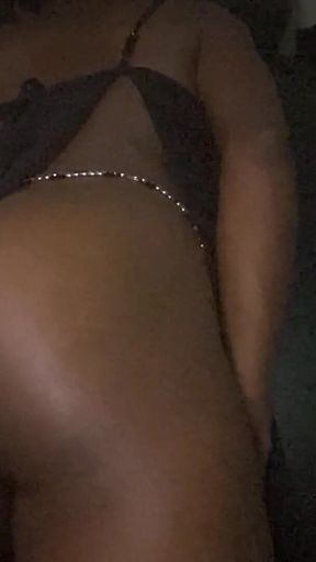 Hot Ebony Babe Facesitting Sexy Dance Fat Pussy Showing Bubble Butt (part 2)pov
